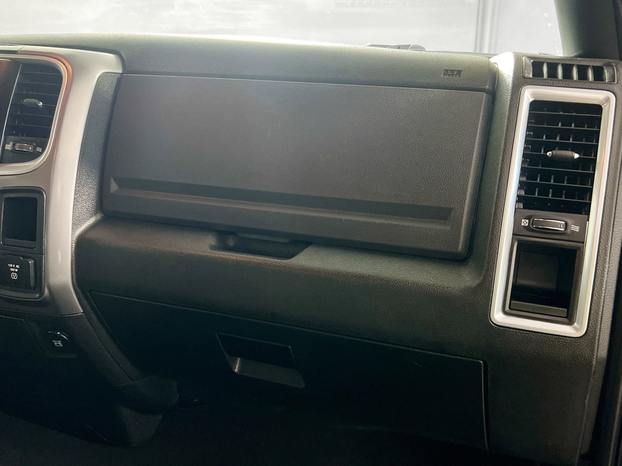 Used 2021 RAM 1500 Classic Warlock w/ Luxury Group AWD/4WD image 34