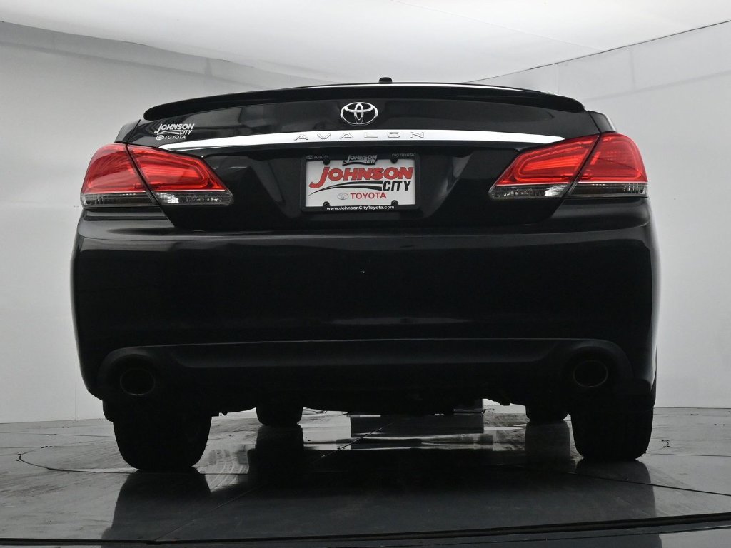 Used 2011 Toyota Avalon Limited FWD image 31