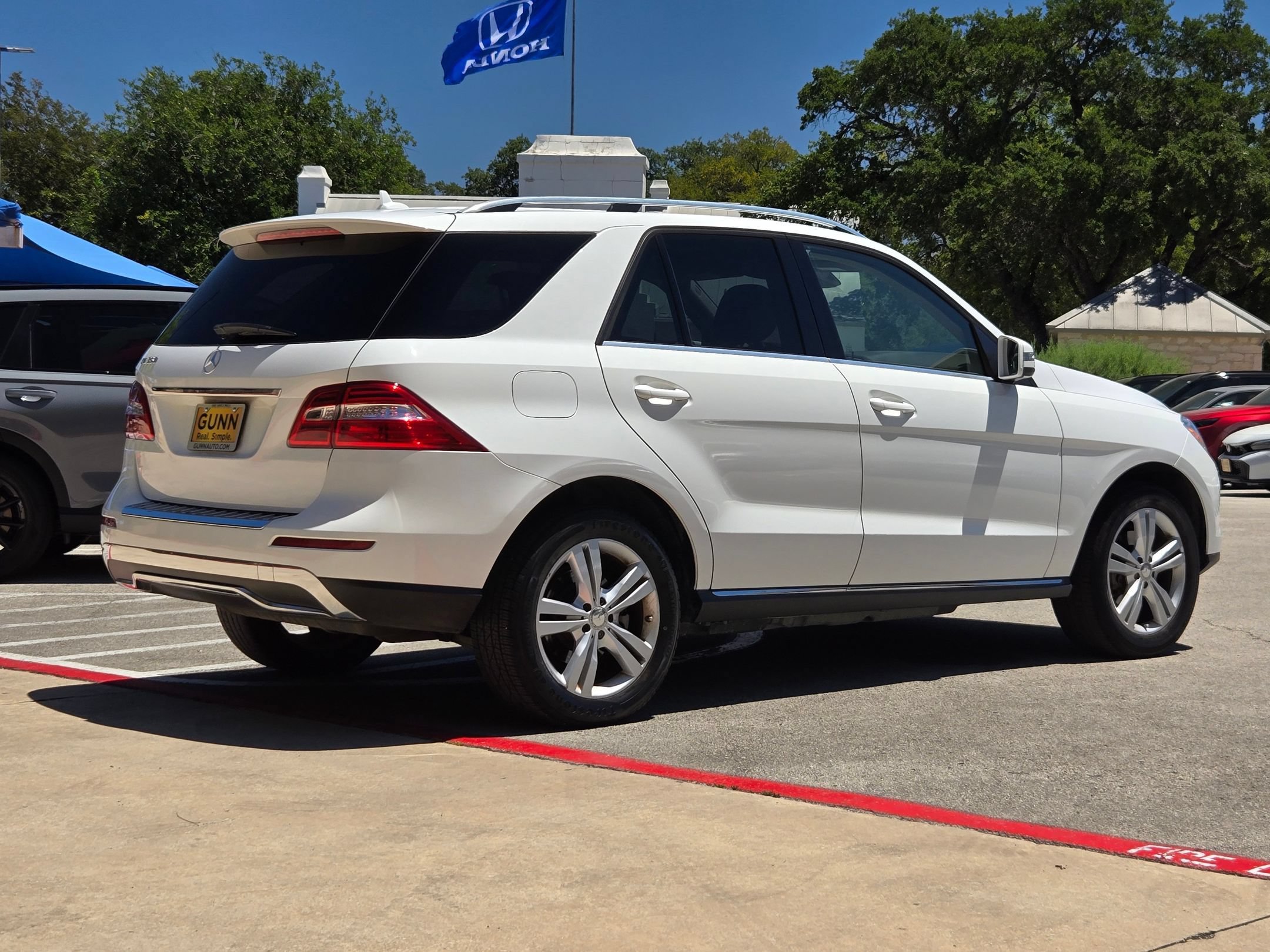 Used 2015 Mercedes-Benz ML 350 2WD image 3
