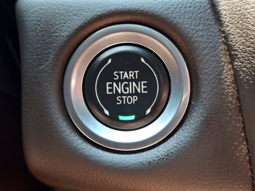 Used 2021 Chevrolet Suburban LS AWD/4WD image 26