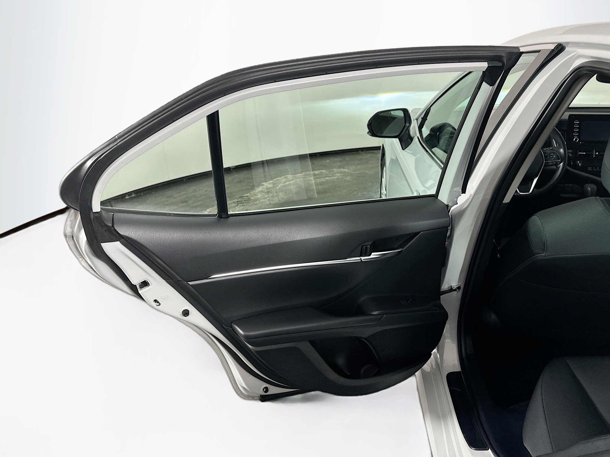 Used 2024 Toyota Camry LE w/ Convenience Package FWD image 26