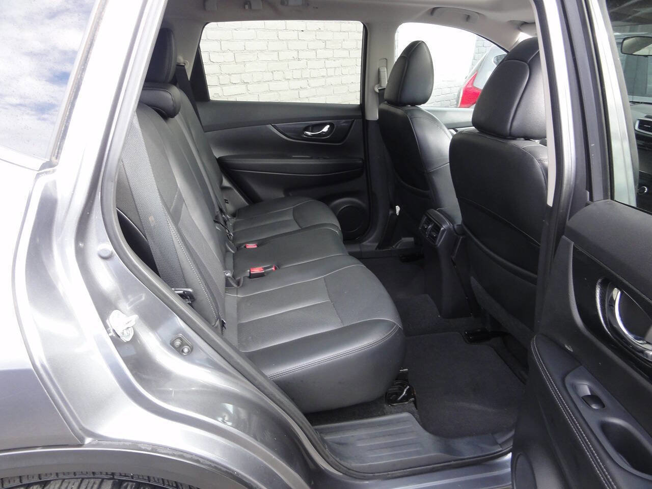 Used 2015 Nissan Rogue SL w/ SL Premium Package AWD/4WD image 15