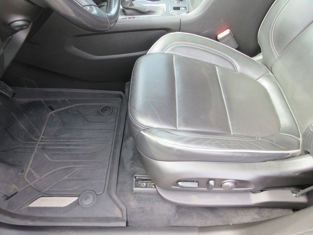 Used 2021 Chevrolet Traverse High Country w/ LPO, Floor Liner Package image 26