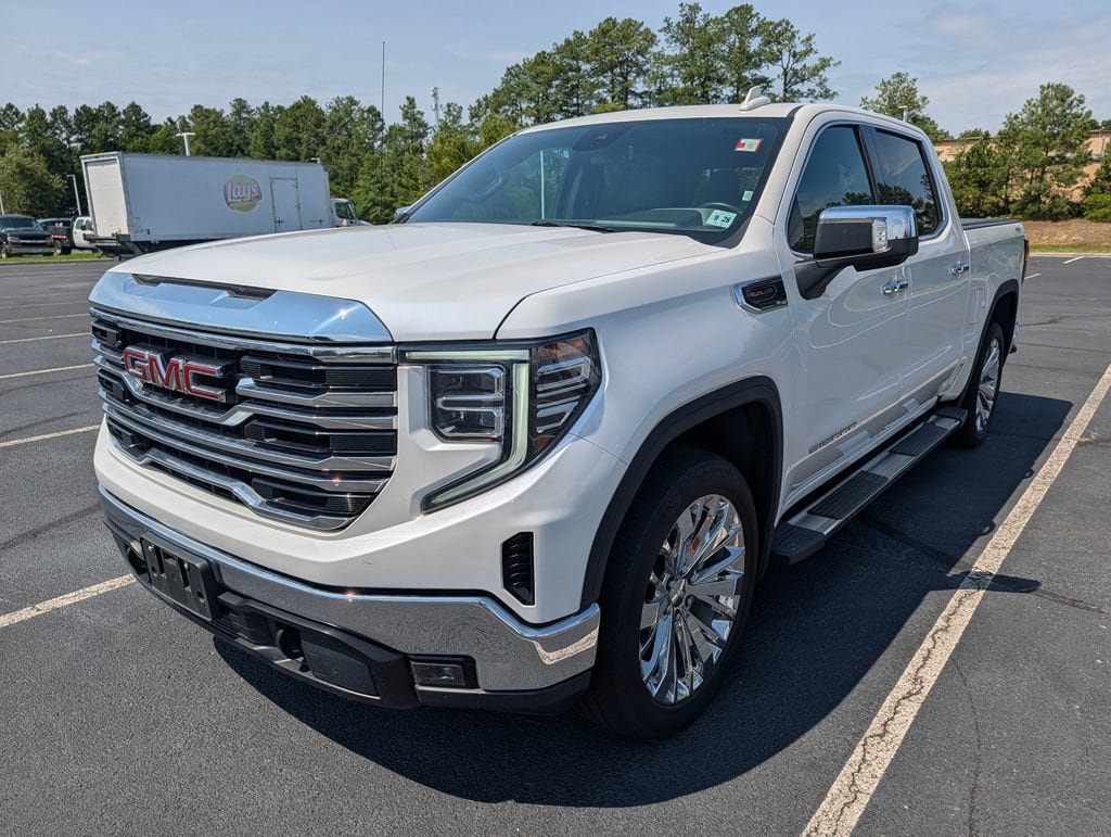 Used 2023 GMC Sierra 1500 SLT w/ SLT Premium Package AWD/4WD image 25