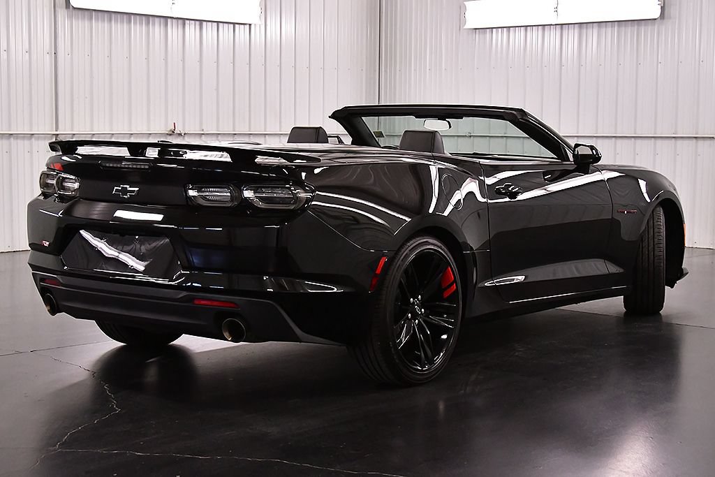 Used 2022 Chevrolet Camaro LT w/ Redline Edition RWD image 7