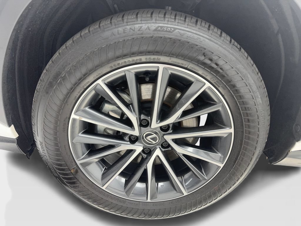 Used 2025 Lexus NX 250 FWD w/ Towing Package (2000 Lbs) image 12