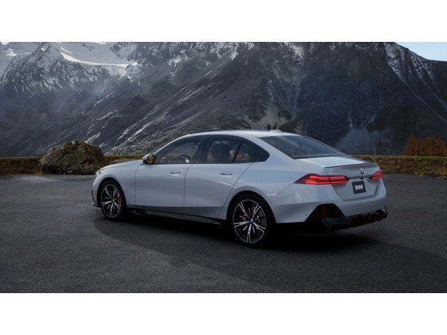 New 2027 BMW 530i xDrive w/ M Sport Package AWD/4WD image 2