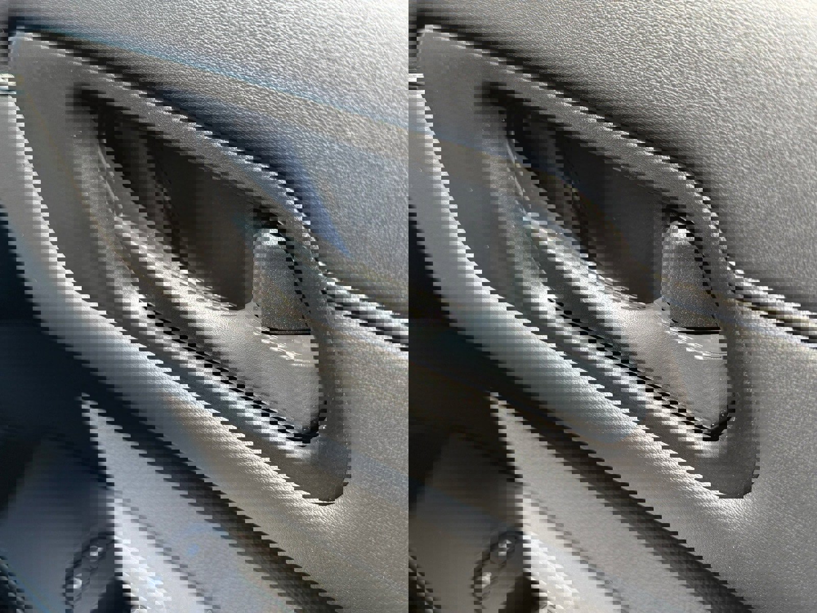 New 2025 Nissan Pathfinder SV w/ Cargo Package image 16