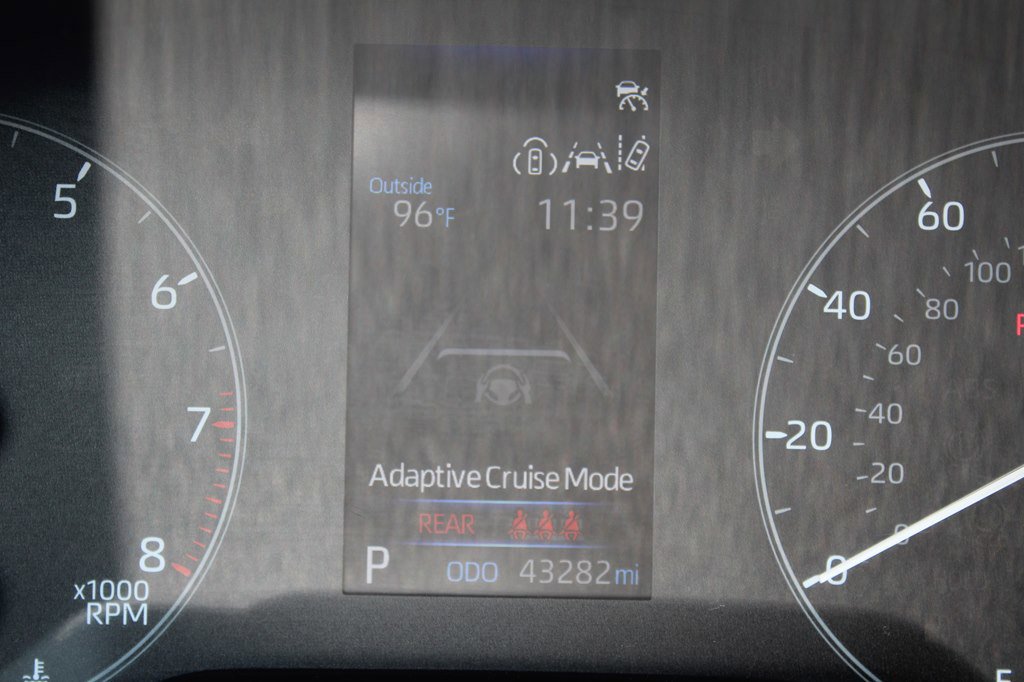 Used 2023 Toyota Corolla LE image 34