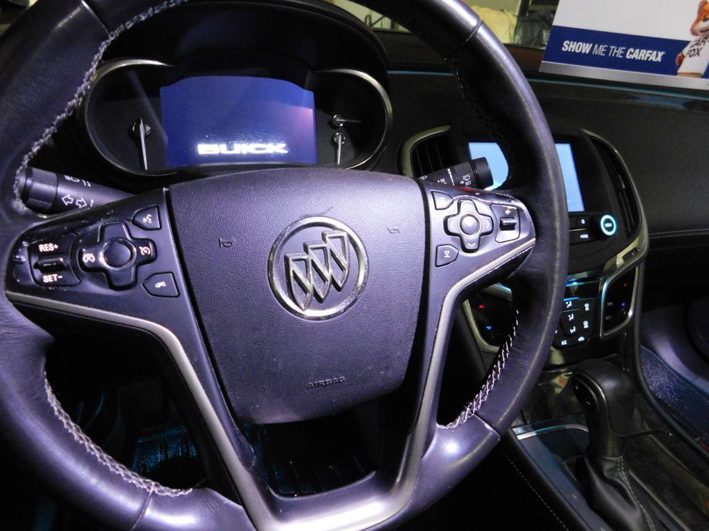Used 2014 Buick LaCrosse Base image 3