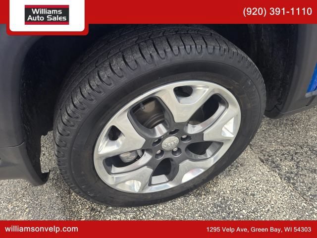 Used 2018 Jeep Compass Limited w/ Navigation Group AWD/4WD image 10
