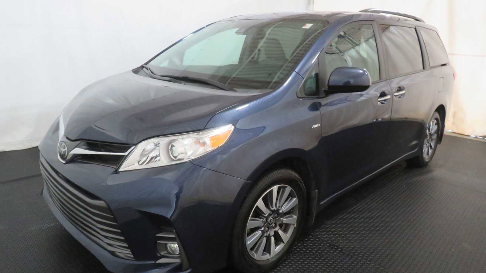 Certified 2020 Toyota Sienna XLE