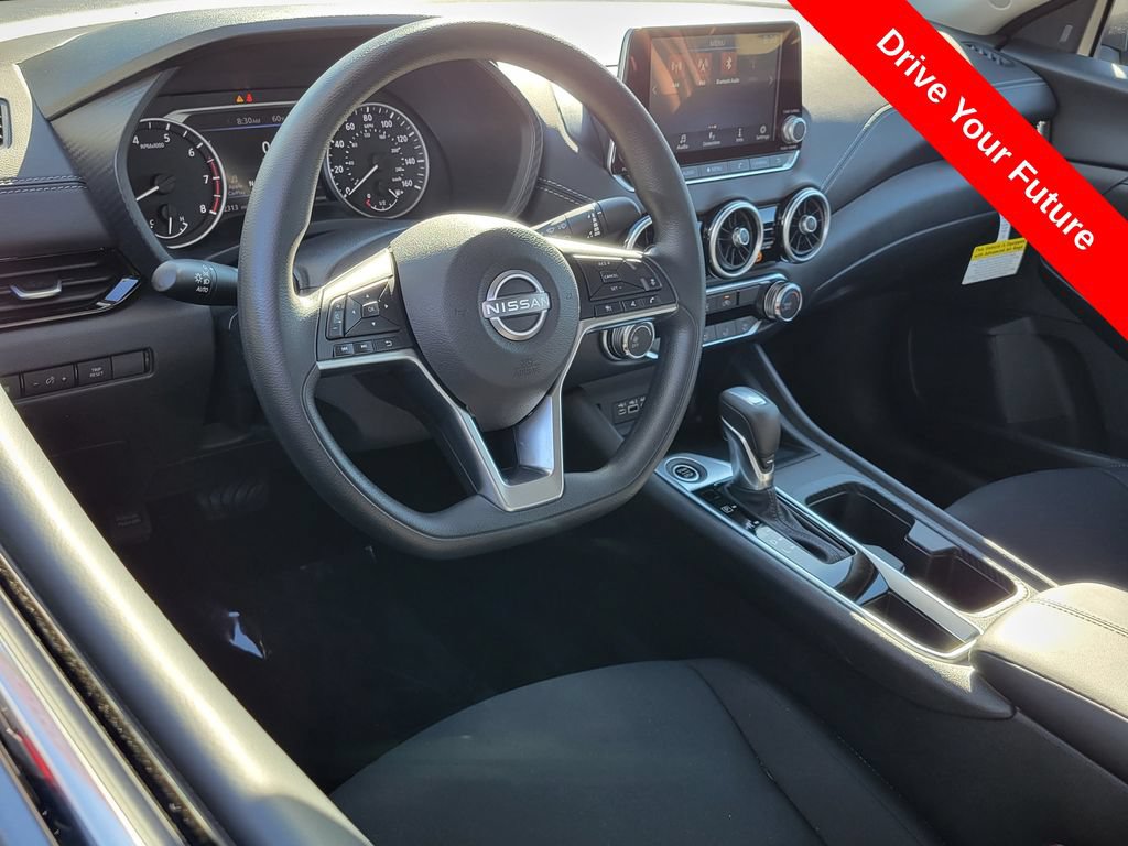 Used 2025 Nissan Sentra SV w/ Trunk Package FWD image 3