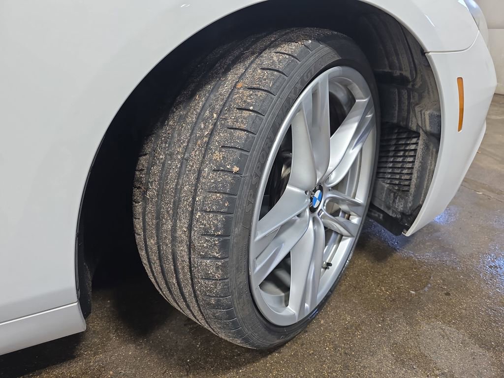 Used 2013 BMW 650i Convertible image 28