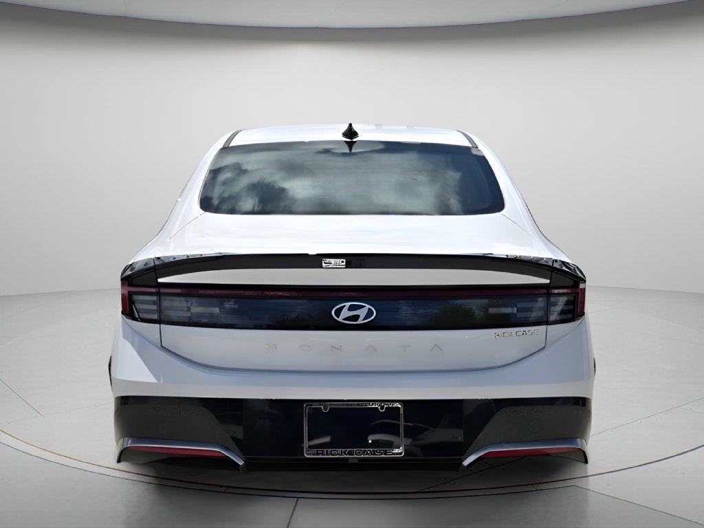 New 2026 Hyundai Sonata SEL FWD image 4