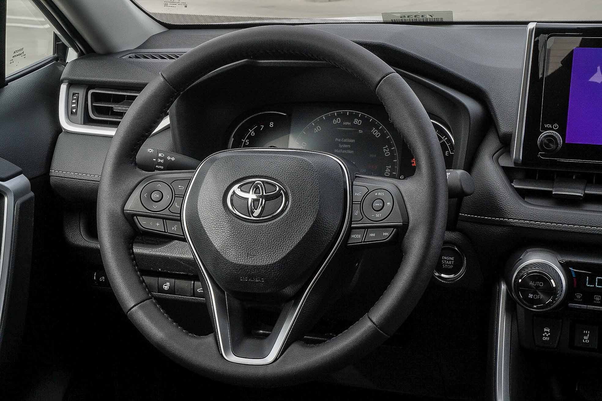 New 2025 Toyota RAV4 XLE image 18