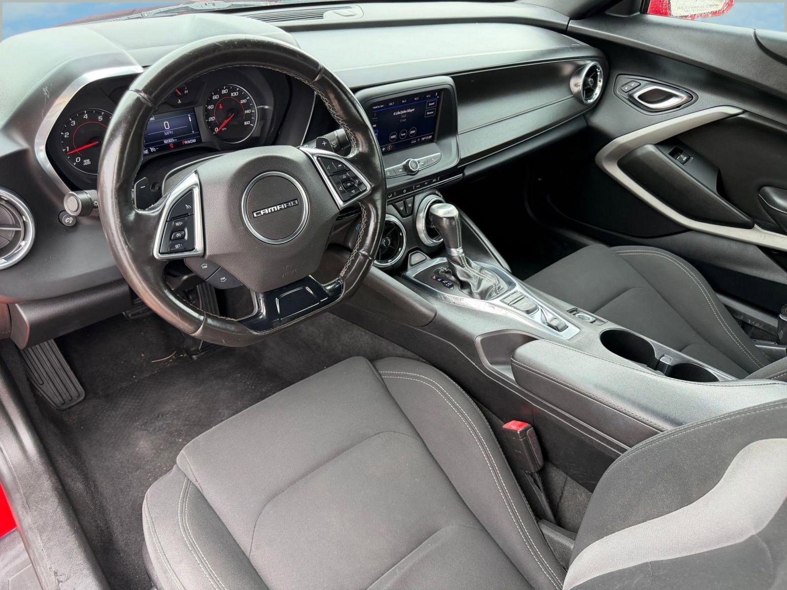 Used 2020 Chevrolet Camaro LT RWD image 4