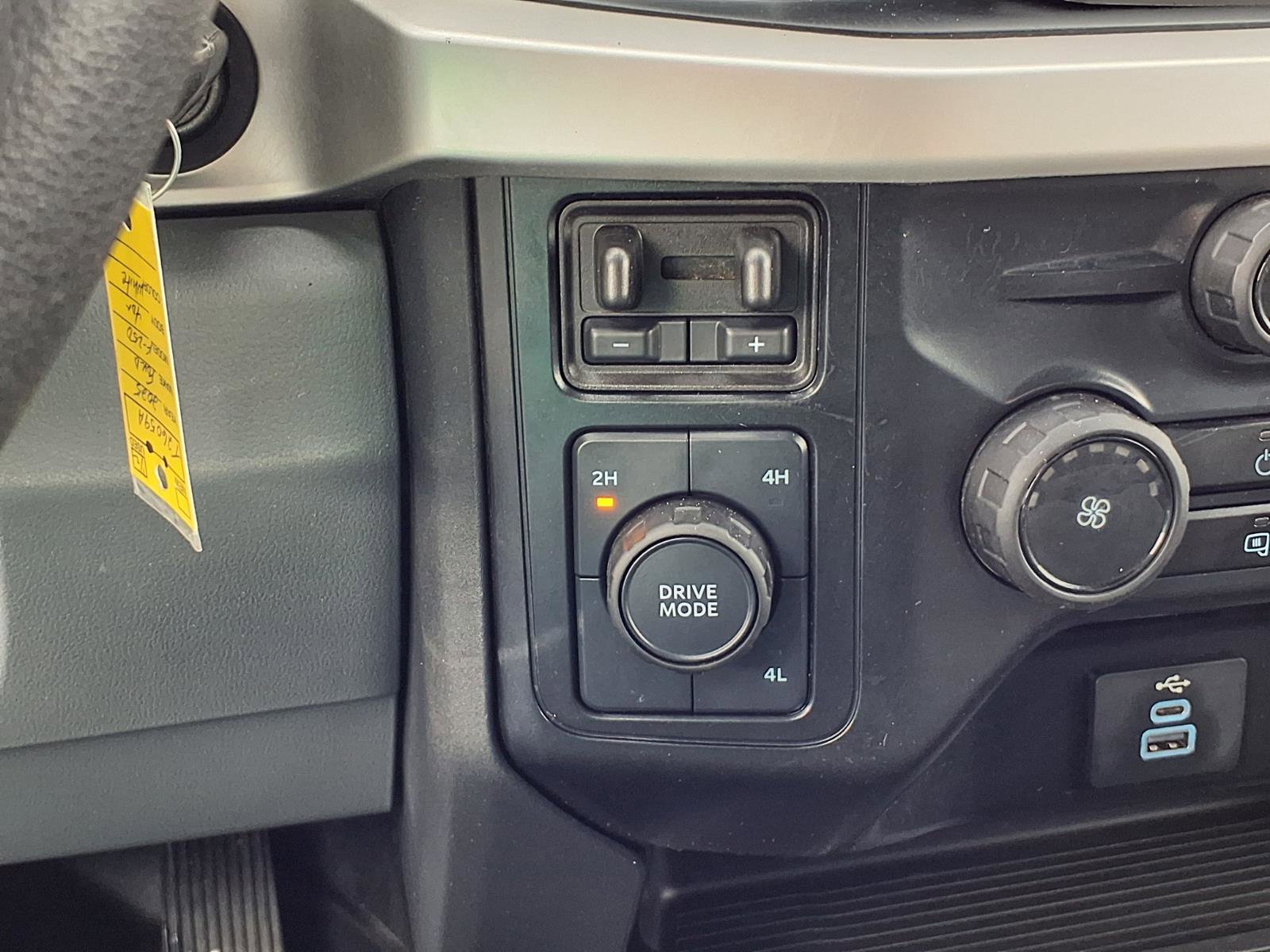 Used 2025 Ford F250 XLT AWD/4WD image 14