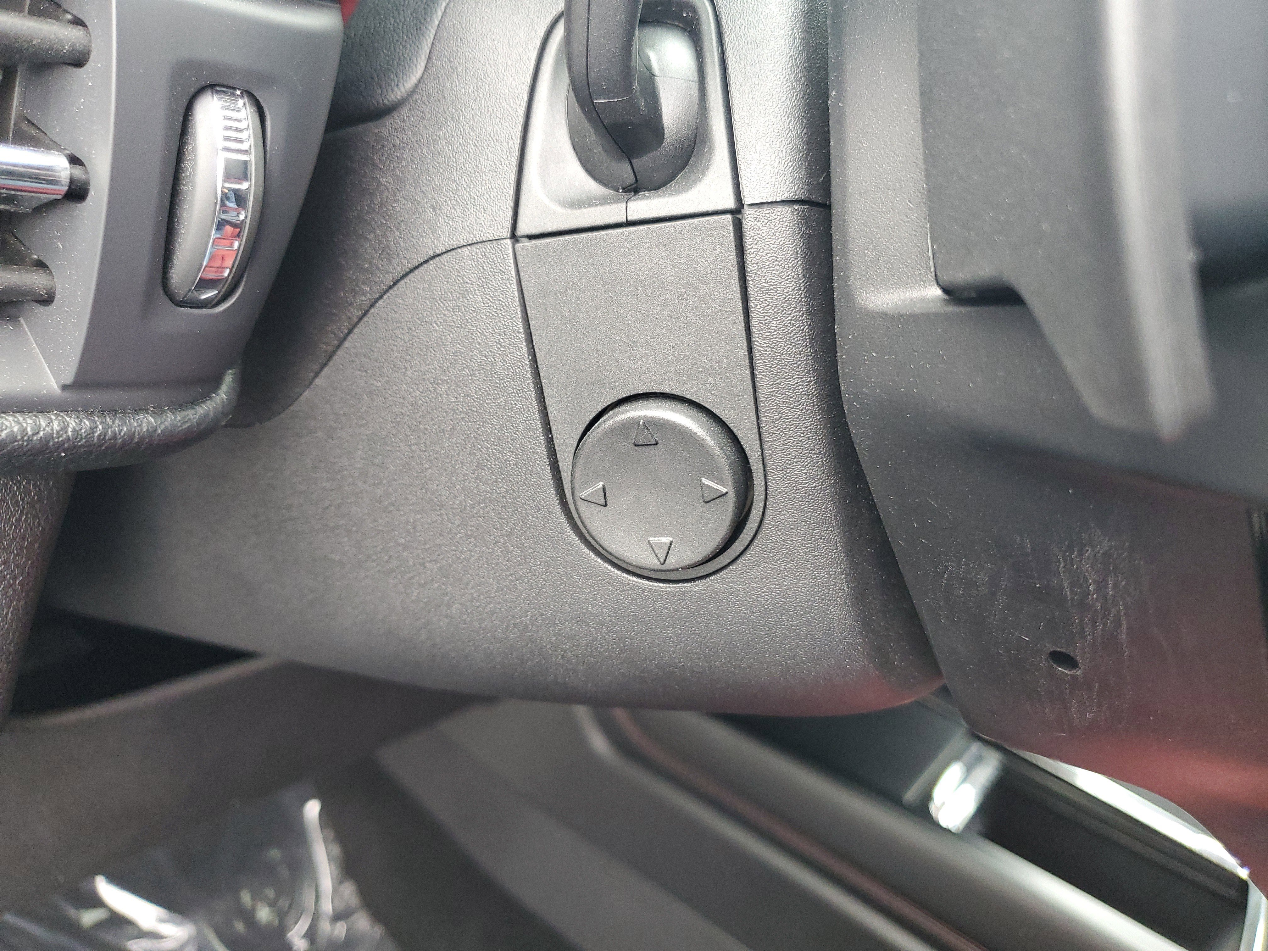 New 2025 Lincoln Corsair Reserve w/ Equipment Group 202A image 15