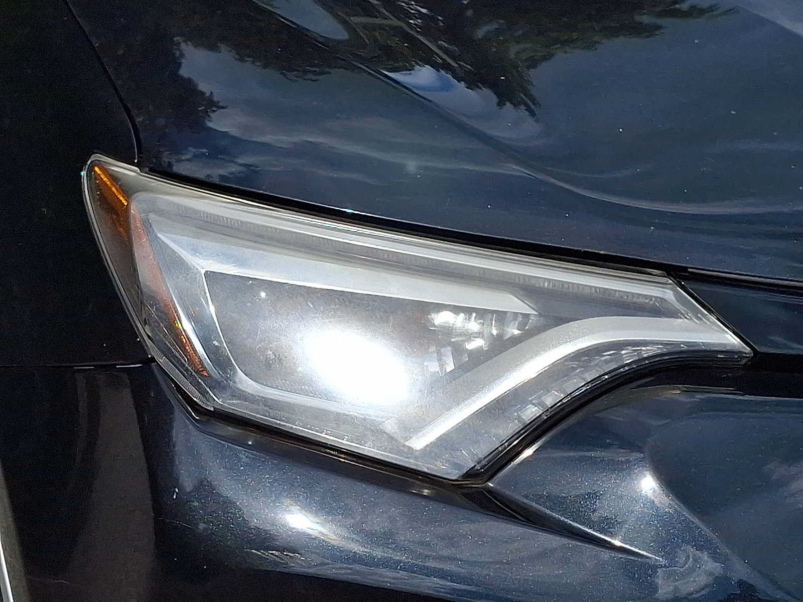 Used 2016 Toyota RAV4 SE w/ Cargo Management Package AWD/4WD image 10