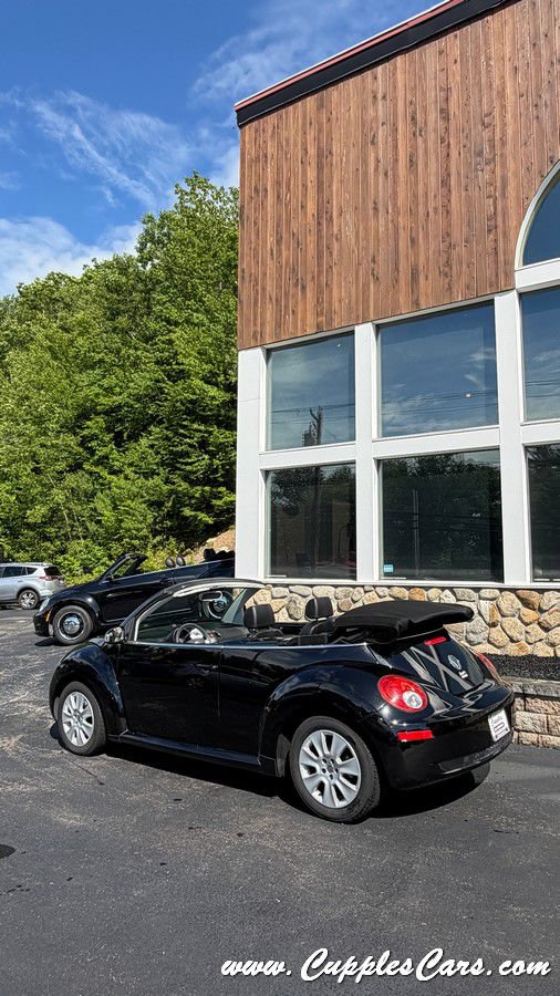 Used 2008 Volkswagen Beetle S FWD image 11