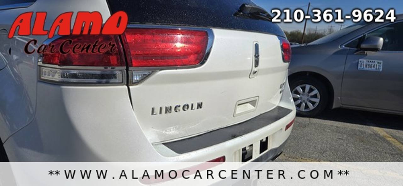 Used 2012 Lincoln MKX FWD image 11