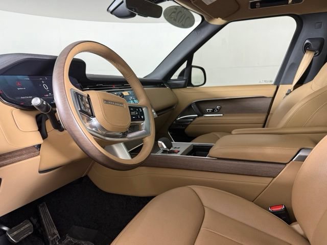 Used 2025 Land Rover Range Rover SE AWD/4WD image 17
