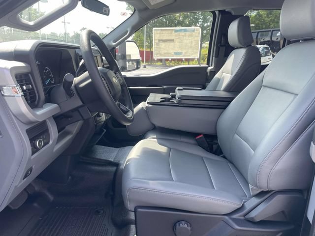 New 2026 Ford F550 4x4 Supercab Super Duty image 13