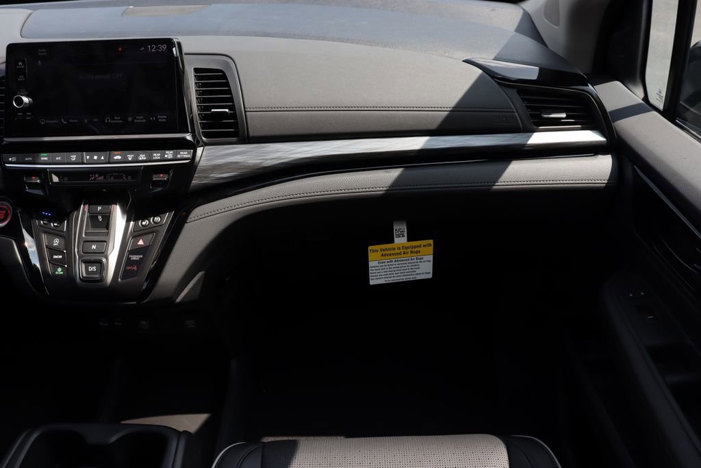 Certified 2026 Honda Odyssey Elite image 18
