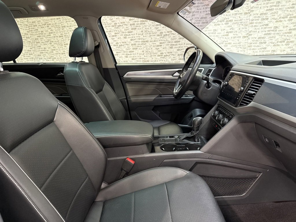 Used 2021 Volkswagen Atlas SEL R-Line image 17