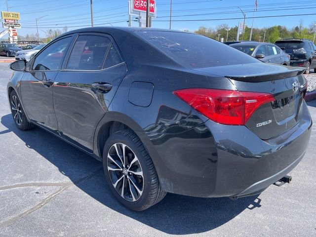 Used 2017 Toyota Corolla SE w/ Carpet Mat Package (TMS) FWD image 6