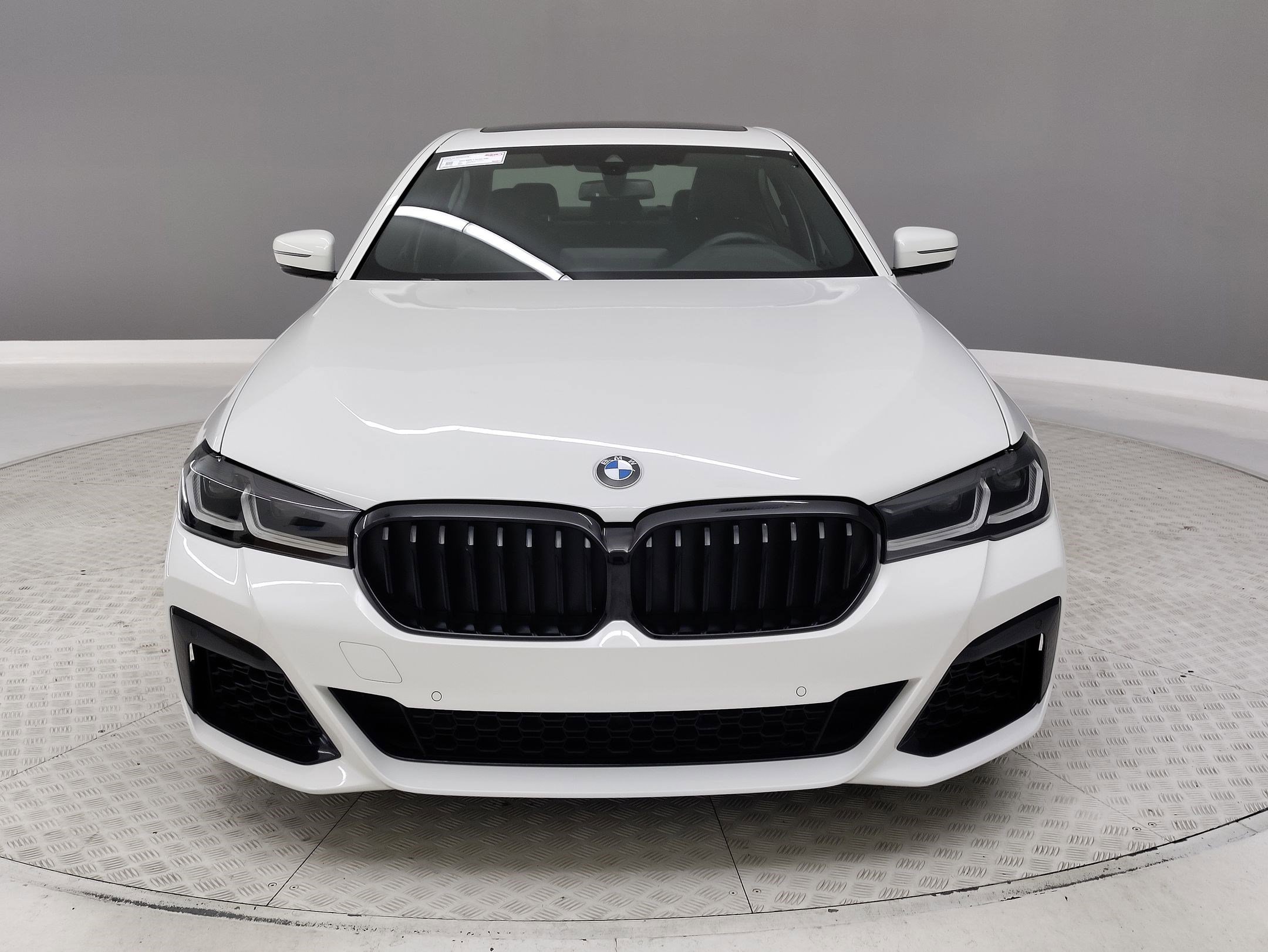 Certified 2023 BMW 540i w/ M Sport Package image 2