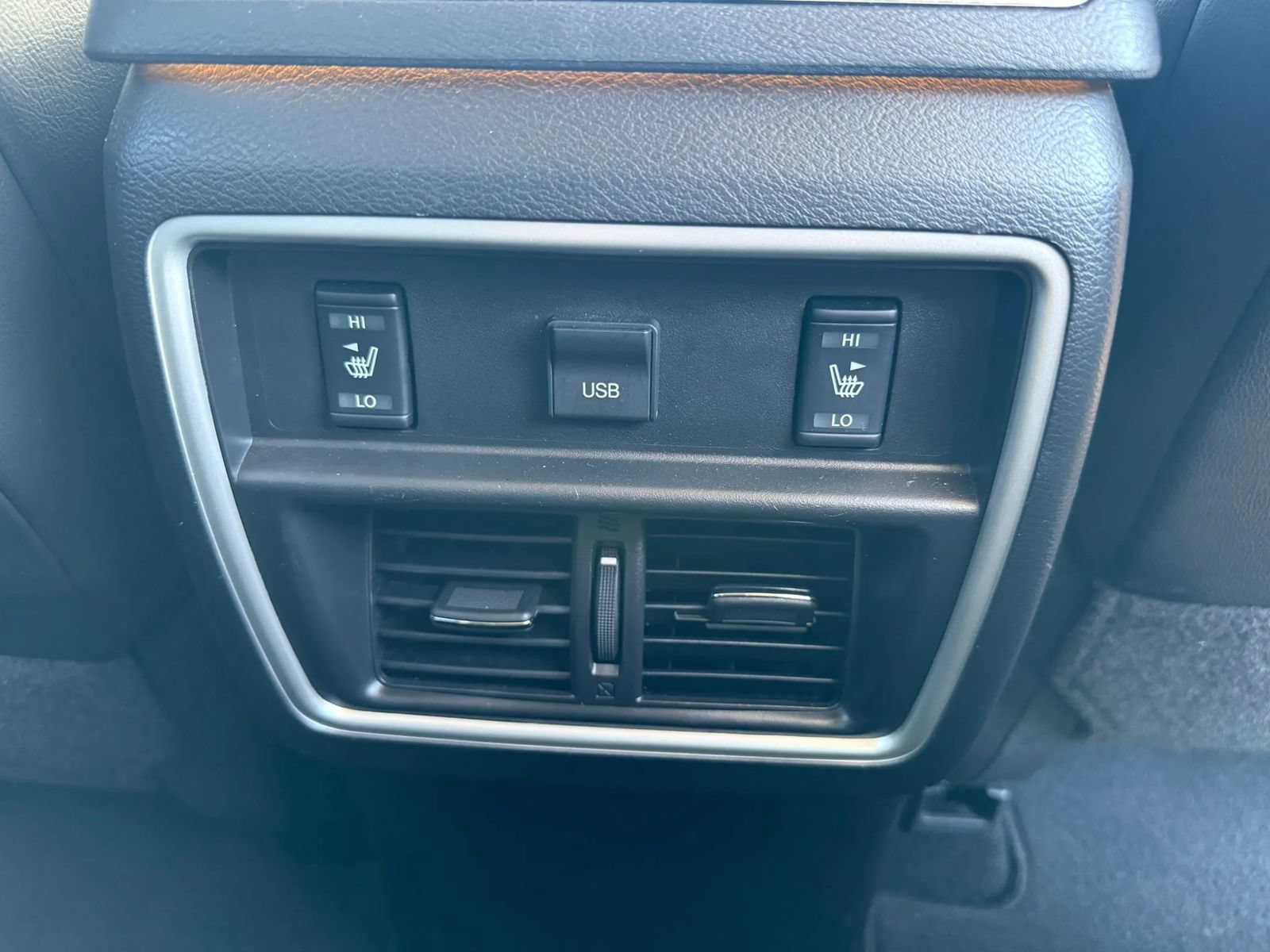 Used 2018 Nissan Murano Platinum FWD image 19