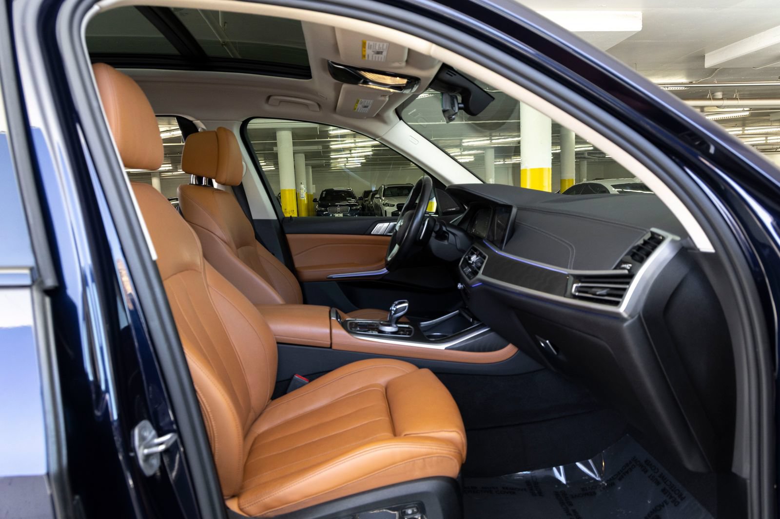 Used 2022 BMW X7 xDrive40i w/ Premium Package AWD/4WD image 30