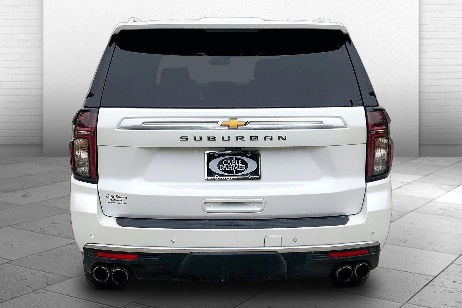 Used 2023 Chevrolet Suburban High Country w/ Premium Package AWD/4WD image 3