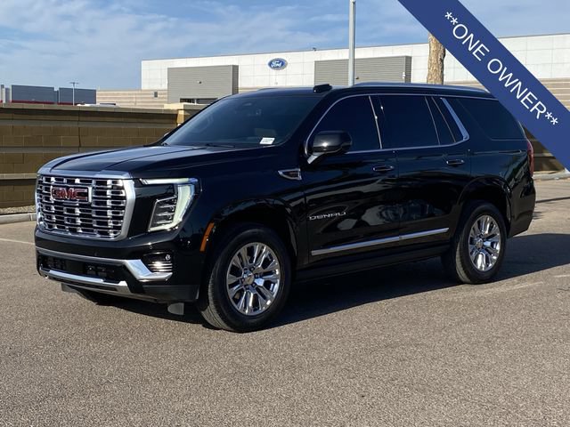 Used 2025 GMC Yukon Denali w/ Sun & Power Step Package AWD/4WD image 2