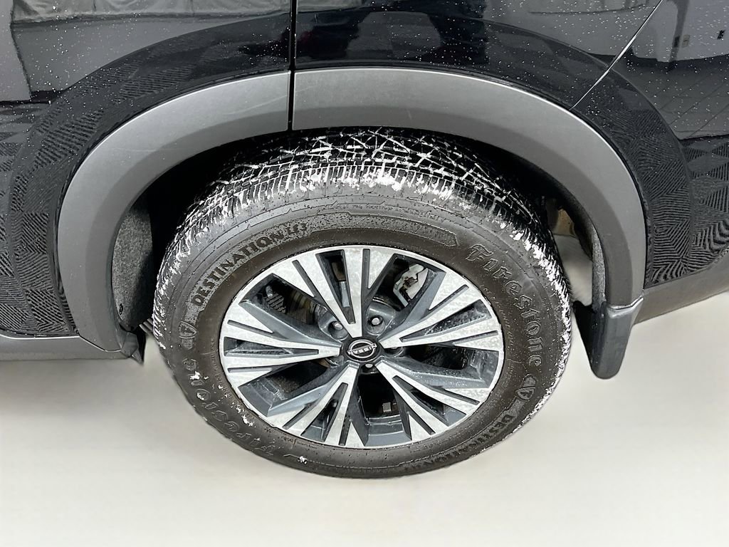 Used 2023 Nissan Rogue SV image 24