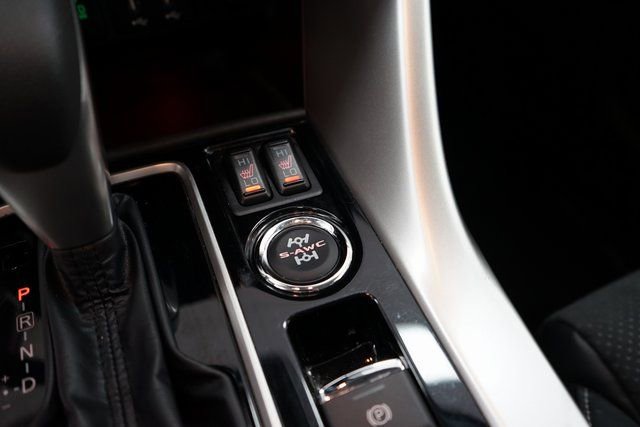 Used 2025 Mitsubishi Eclipse Cross SE image 39