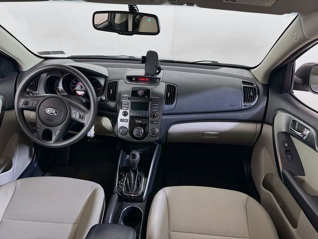 Used 2013 Kia Forte EX image 12
