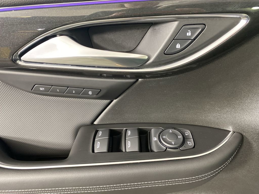 Certified 2025 Buick Envision Preferred image 24