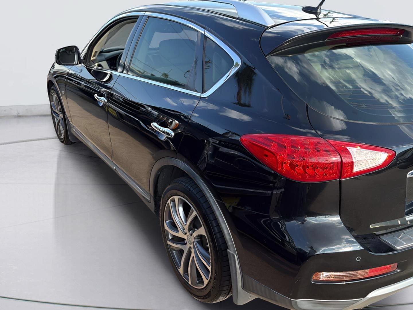 Used 2016 INFINITI QX50 2WD w/ Technology Package image 7