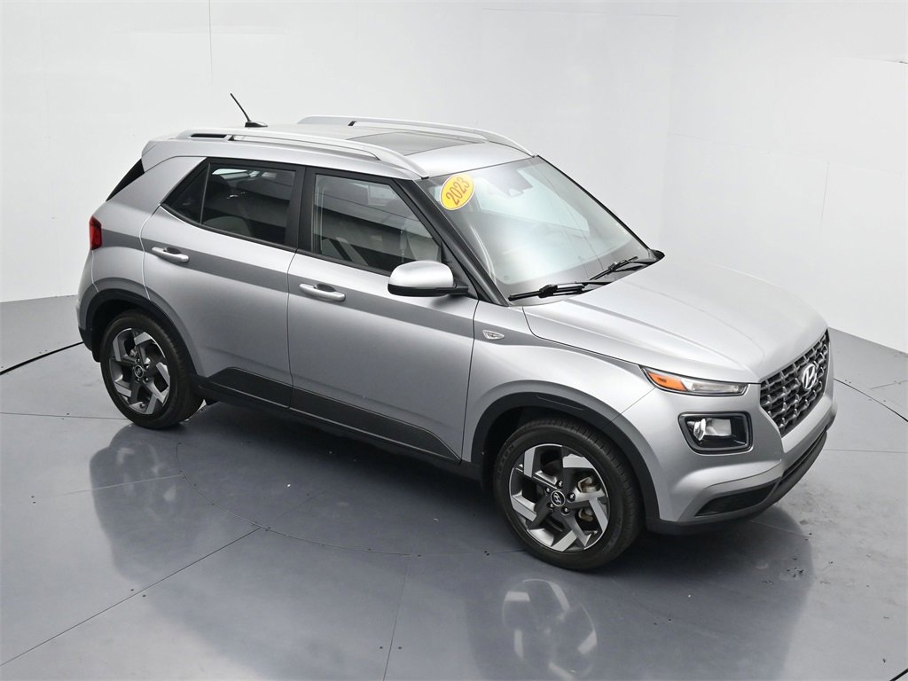 Used 2023 Hyundai Venue SEL image 37