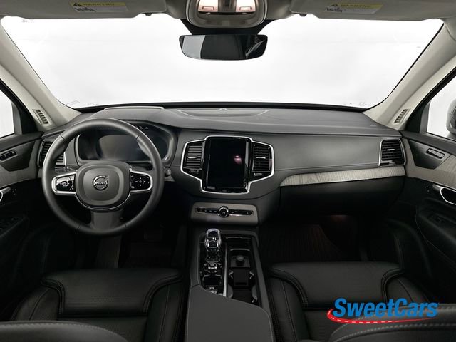 Used 2025 Volvo XC90 B6 Ultra w/ Protection Package Premier image 15