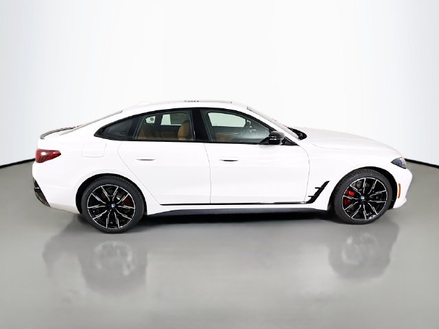 Used 2026 BMW i4 xDrive40i w/ M Sport Package AWD/4WD image 8