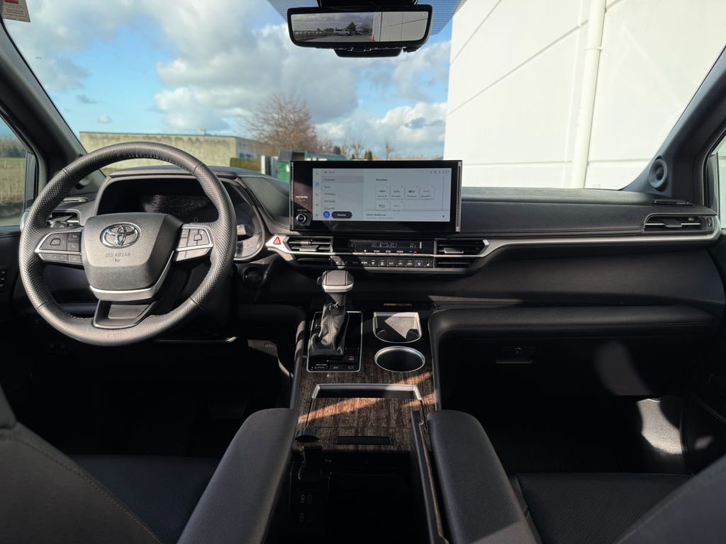 Certified 2025 Toyota Sienna Limited AWD/4WD image 12