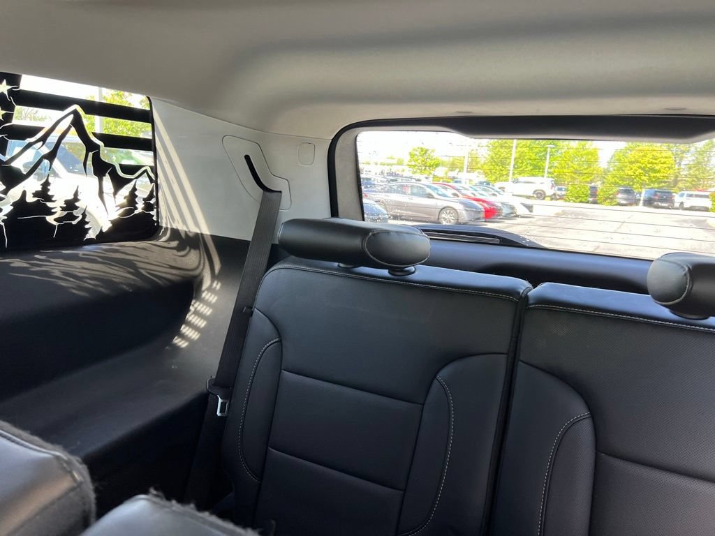 Used 2019 GMC Acadia SLT w/ LPO, Floor Liner Package AWD/4WD image 27