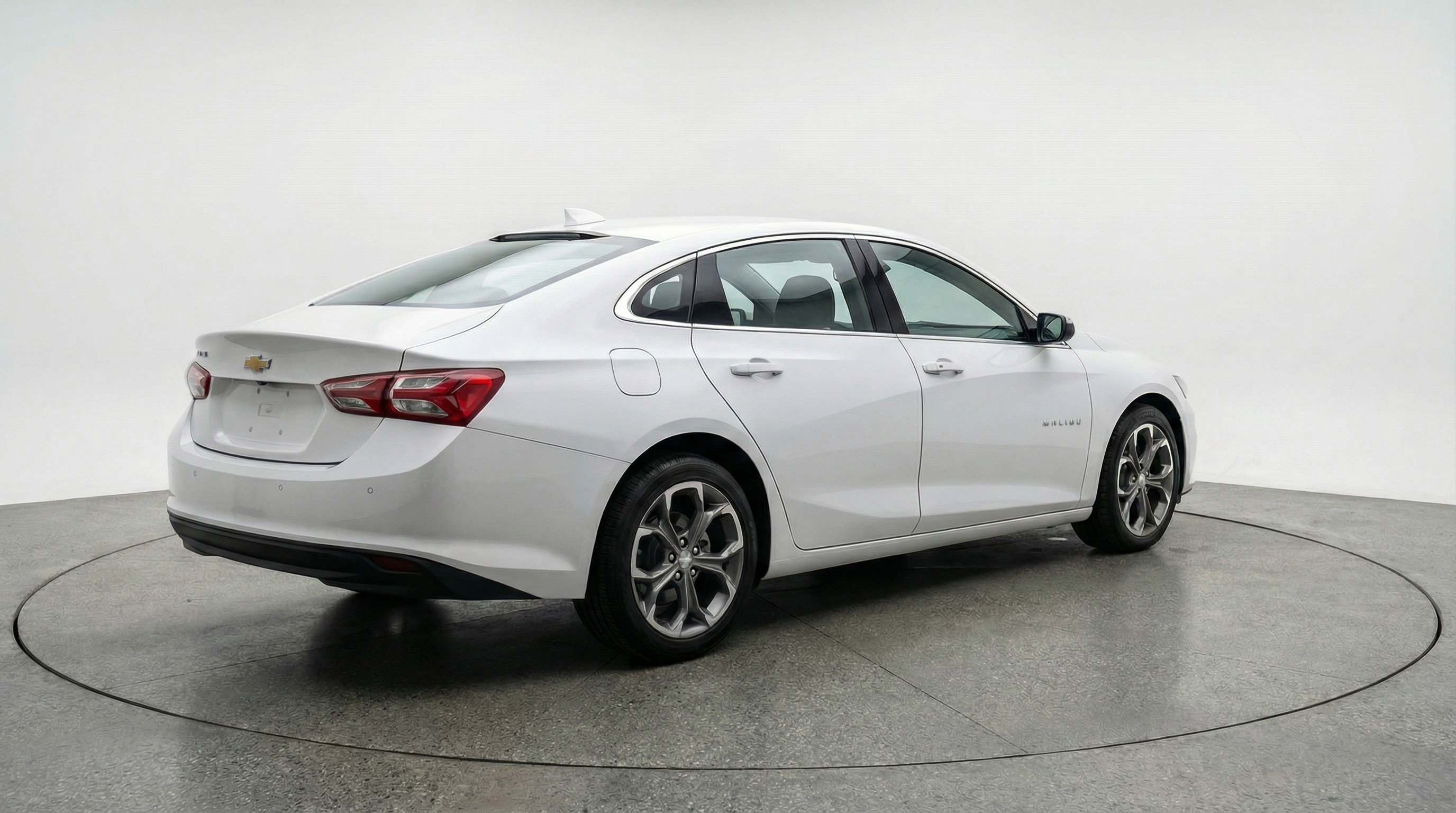 Used 2024 Chevrolet Malibu LT image 9