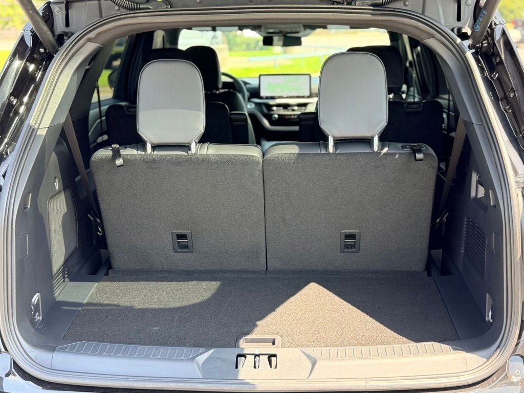 New 2026 Ford Explorer Tremor w/ Tremor Ultimate Package AWD/4WD image 27