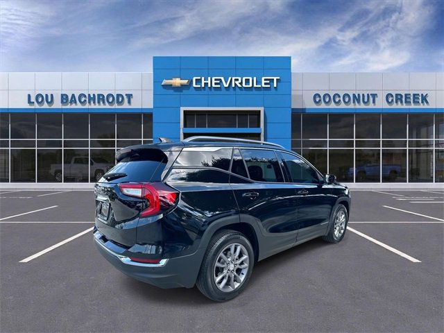 Used 2022 GMC Terrain SLT w/ Tech Package image 8