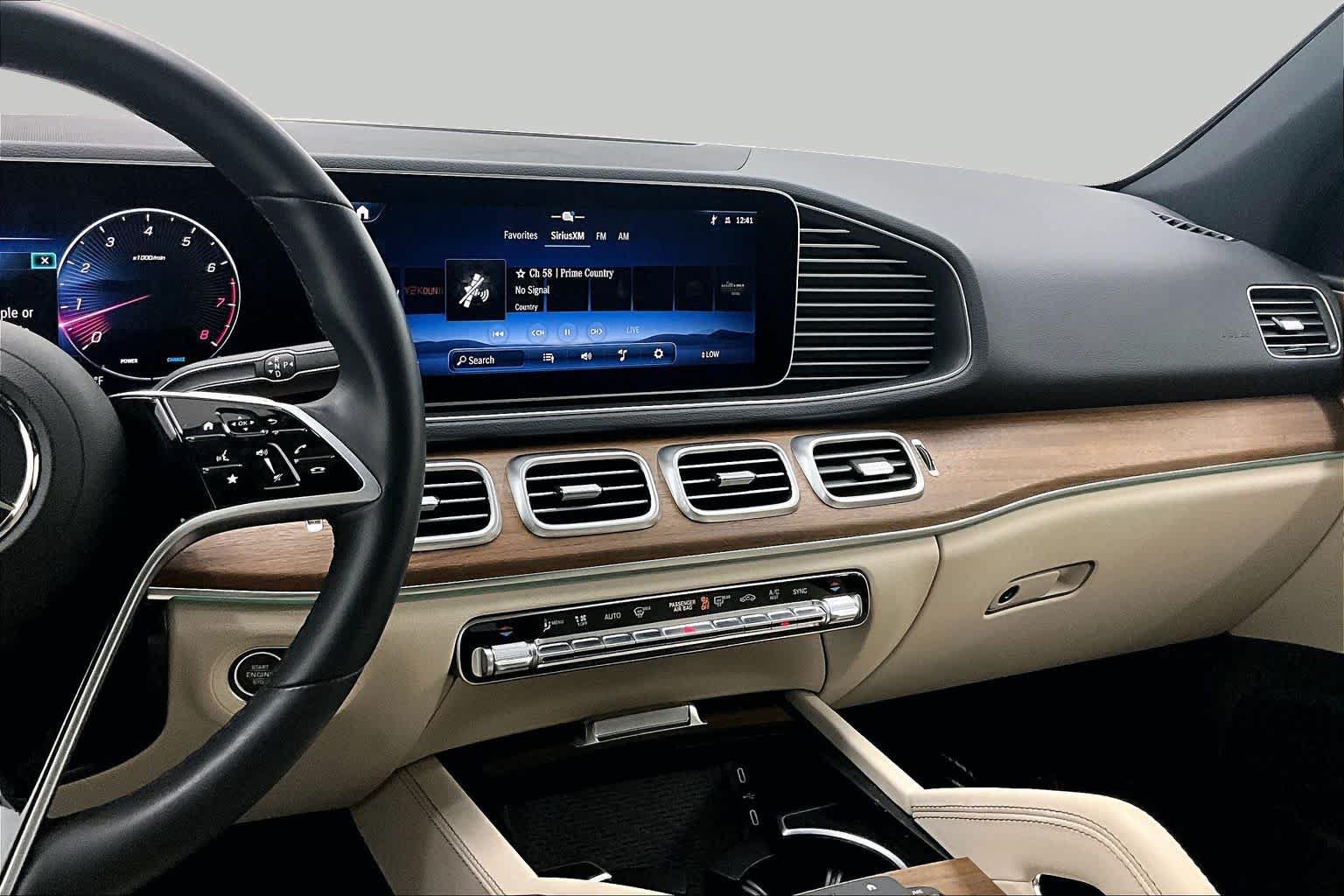 Used 2025 Mercedes-Benz GLE 350 4MATIC image 7